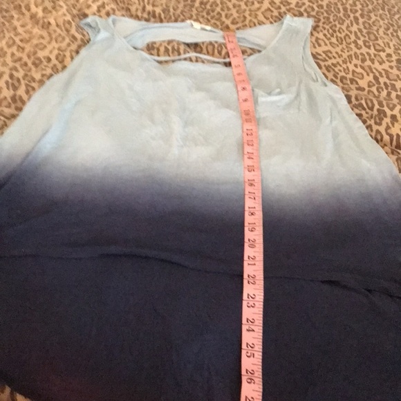 E & M LG-XL slub style tie dye blue shredded back tack w/front pocket - Picture 8 of 12